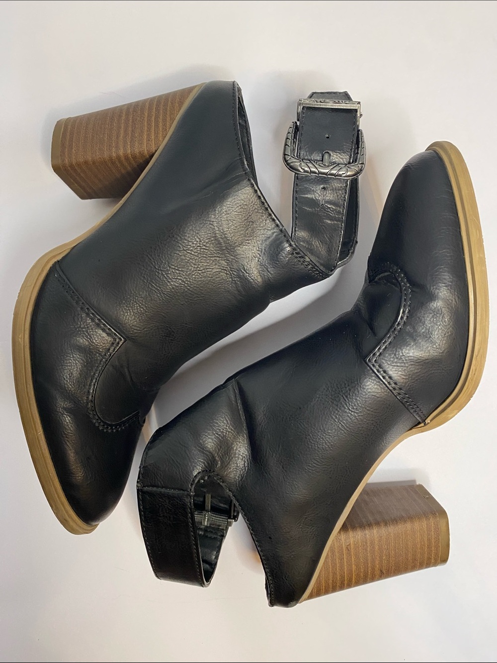 dv Black Leather Ankle Booties with Buckle Strap [Cowgirl]